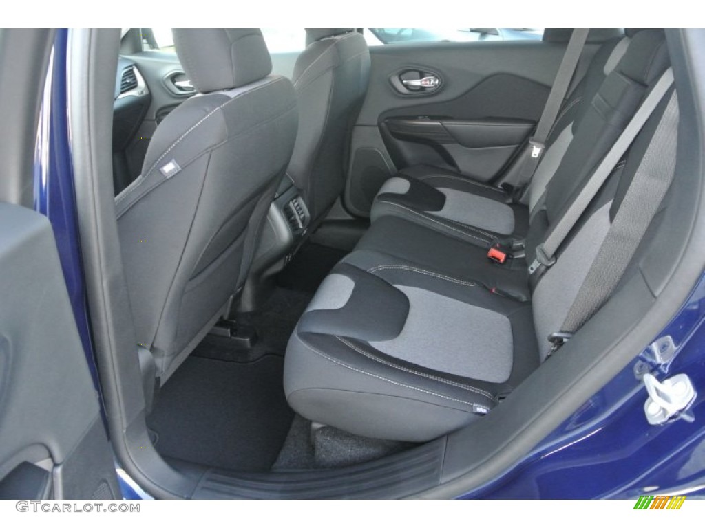 2014 Jeep Cherokee Latitude Rear Seat Photo #88733874