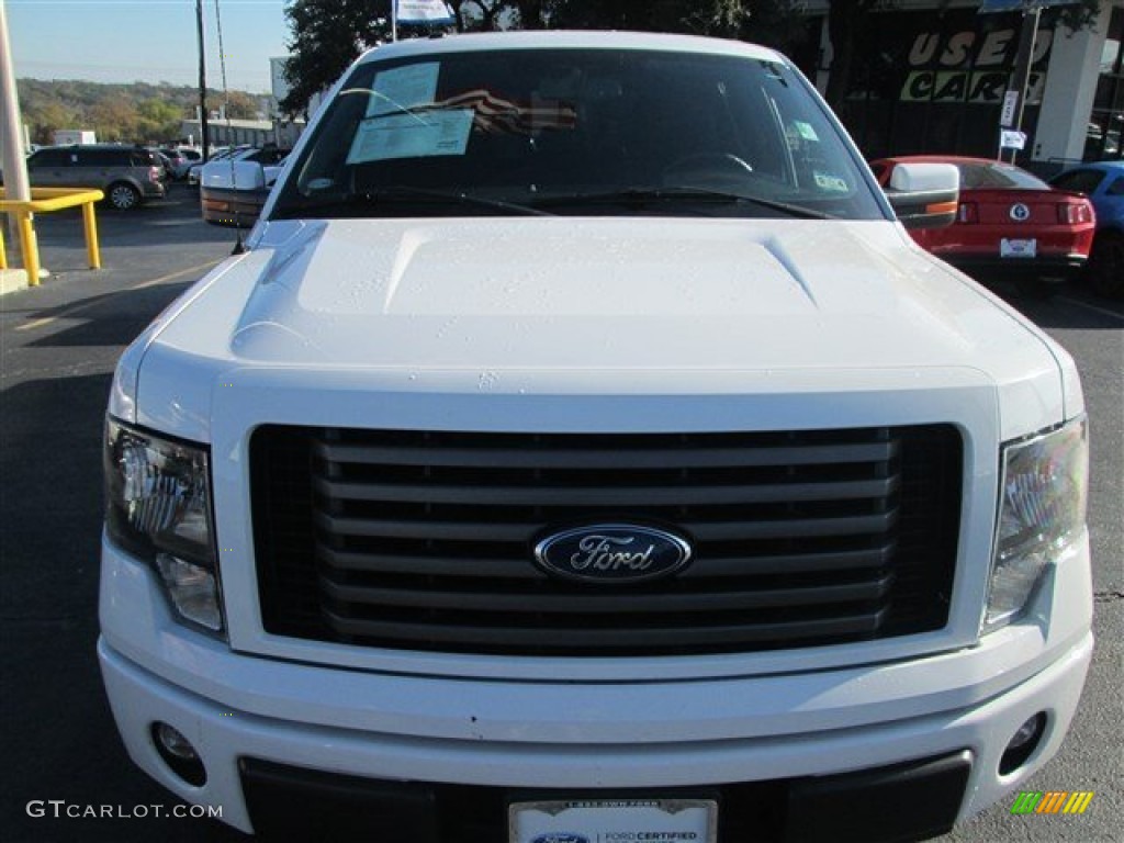 2011 F150 FX2 SuperCrew - Oxford White / Black photo #2