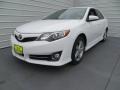 Super White - Camry SE Photo No. 7