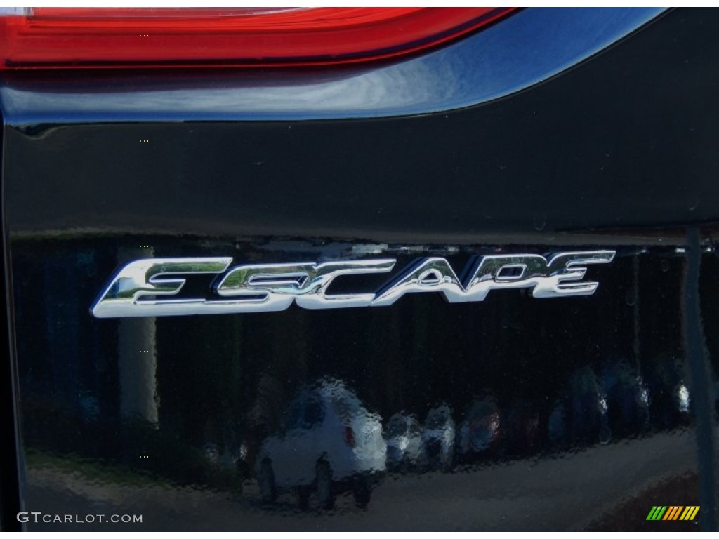 2014 Escape SE 2.0L EcoBoost - Tuxedo Black / Charcoal Black photo #4