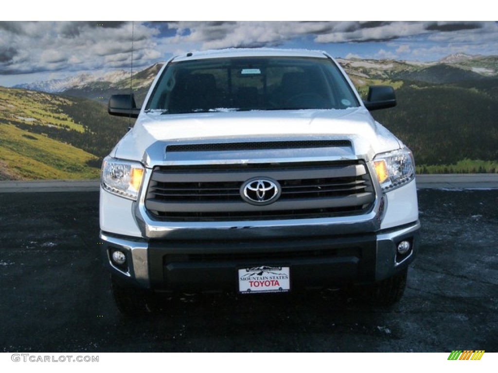 2014 Tundra SR5 Double Cab 4x4 - Super White / Black photo #2