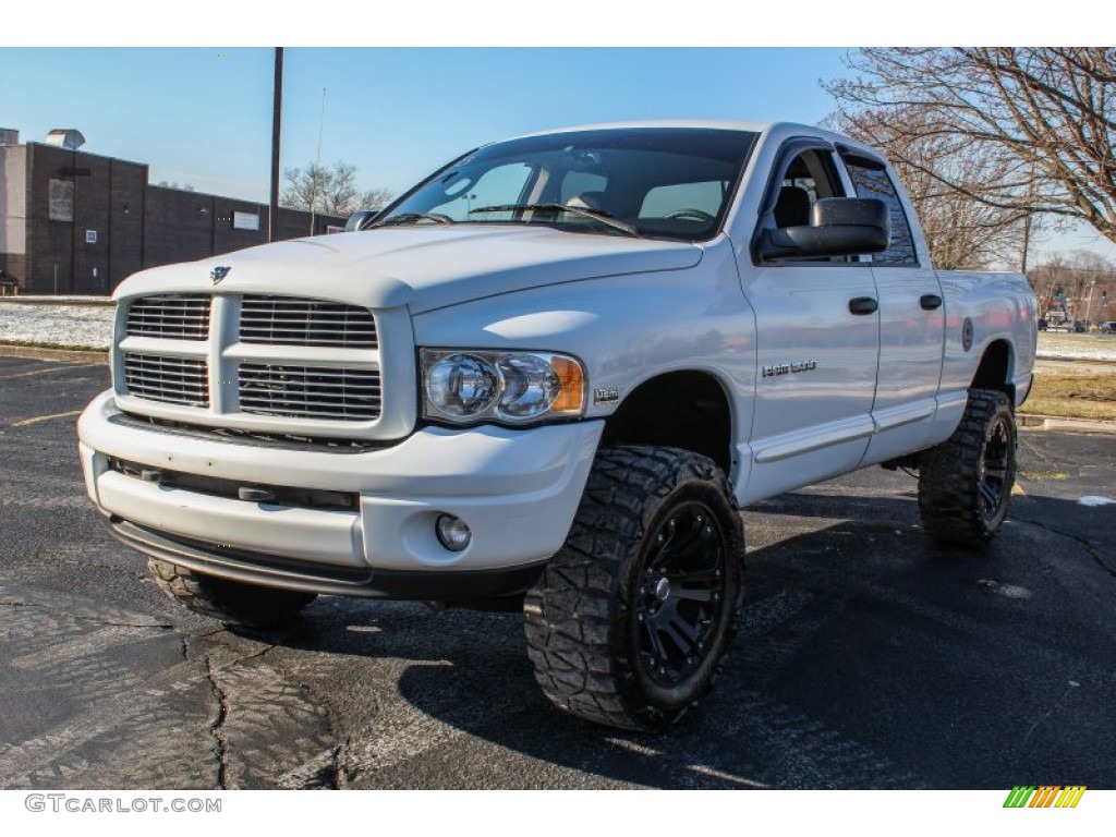 2004 Ram 1500 Laramie Quad Cab 4x4 - Bright White / Dark Slate Gray photo #1