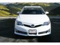 2014 Super White Toyota Camry SE  photo #2