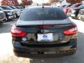 Tuxedo Black - Focus SE Sedan Photo No. 4