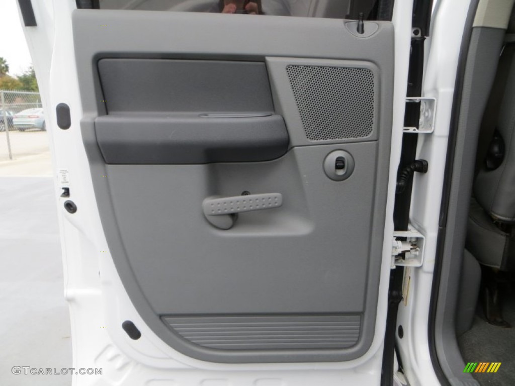 2006 Ram 2500 SLT Quad Cab 4x4 - Bright White / Medium Slate Gray photo #35