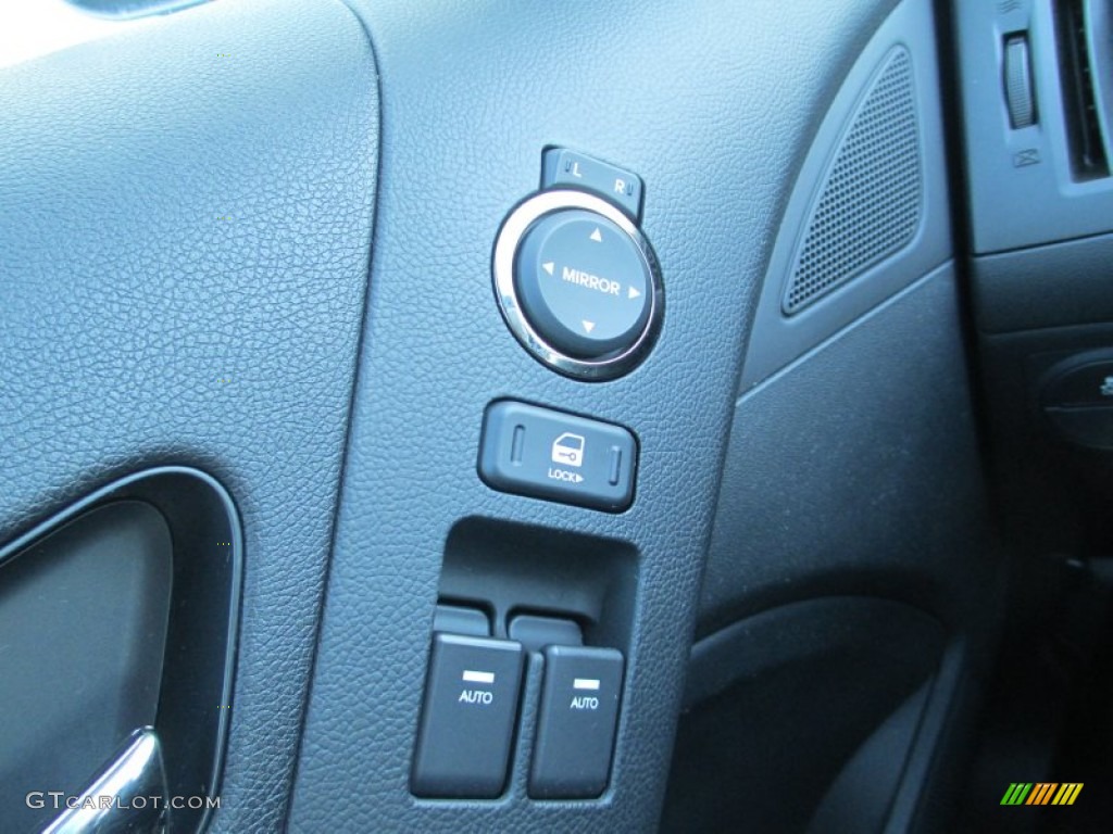 2011 Genesis Coupe 3.8 Track - Bathurst Black / Black Leather photo #11