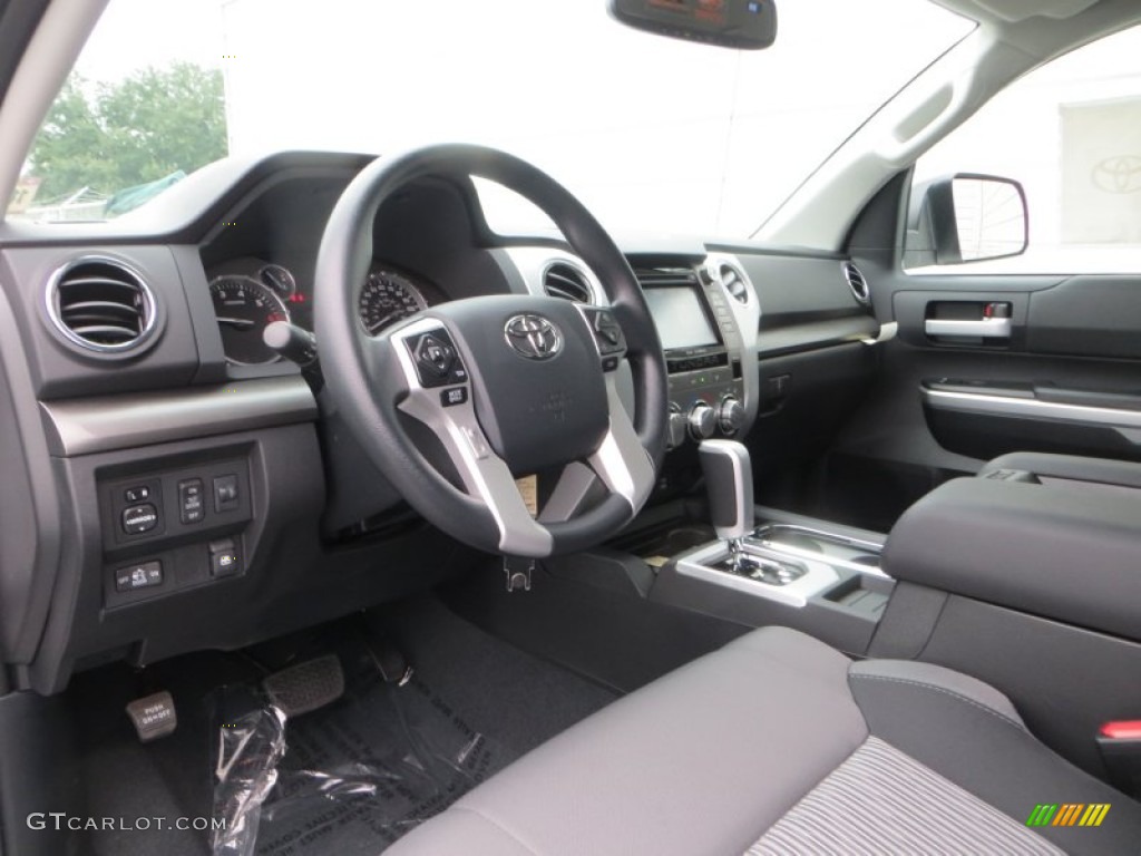 2014 Tundra SR5 Crewmax - Super White / Graphite photo #25