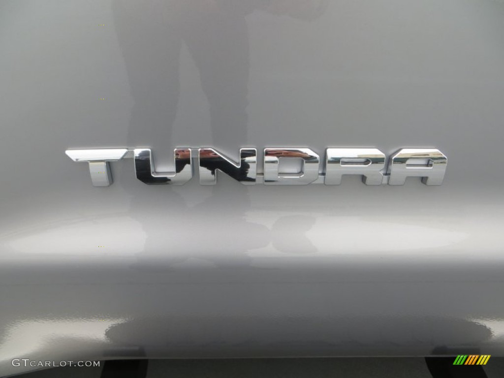 2014 Tundra TSS CrewMax - Silver Sky Metallic / Black photo #14