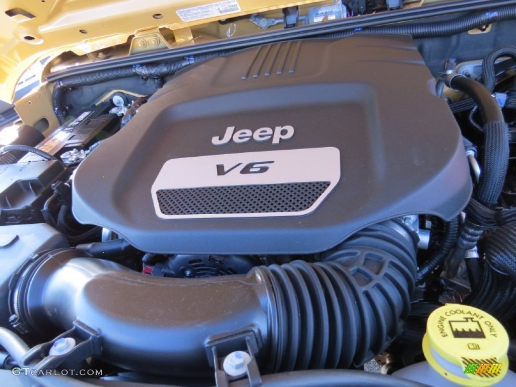 2014 Jeep Wrangler Sport 4x4 3.6 Liter DOHC 24-Valve VVT V6 Engine Photo #88746585
