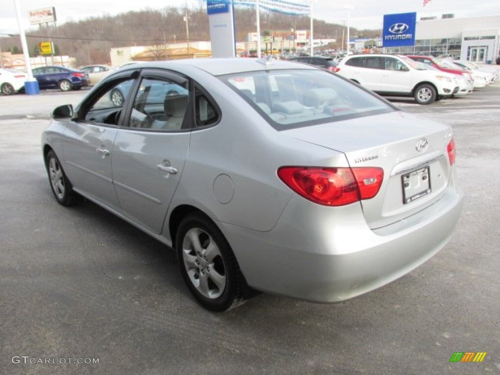 2009 Elantra SE Sedan - Quicksilver / Gray photo #7