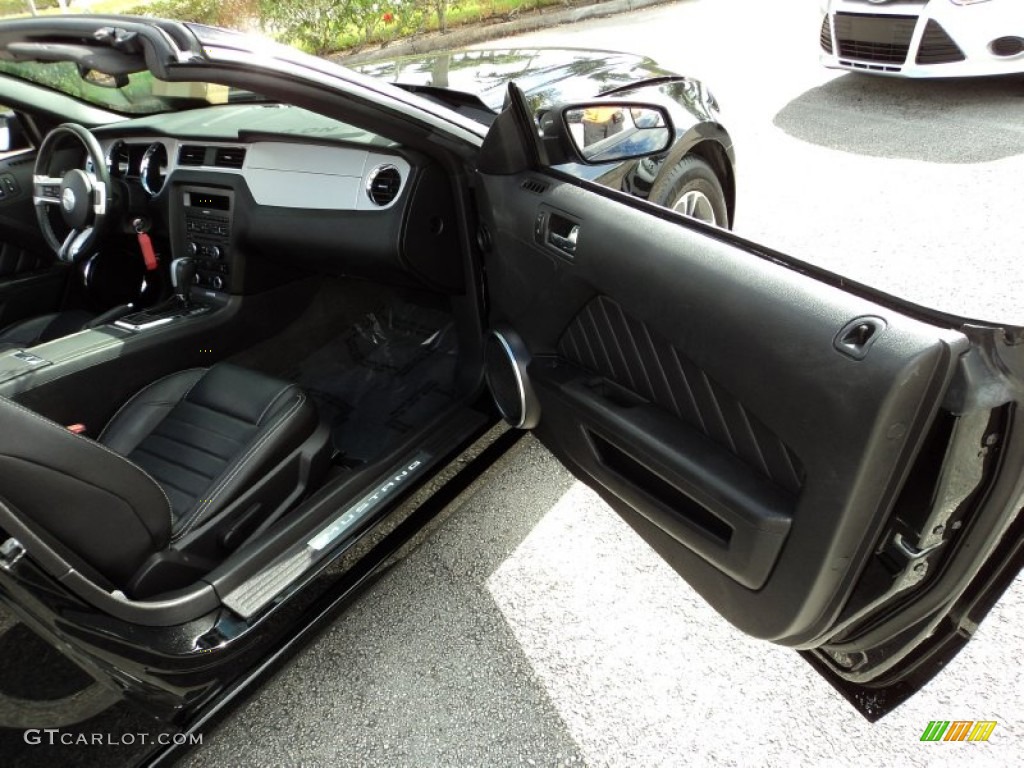 2013 Mustang V6 Premium Convertible - Black / Charcoal Black photo #21