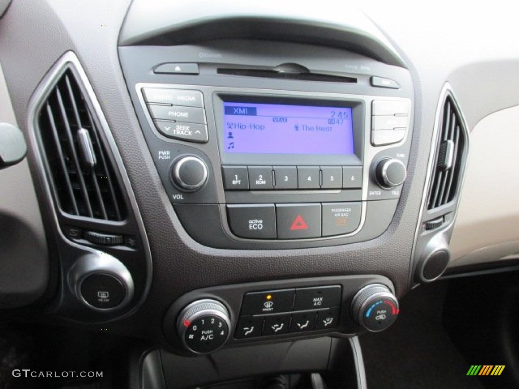 2014 Hyundai Tucson GLS AWD Controls Photo #88753695