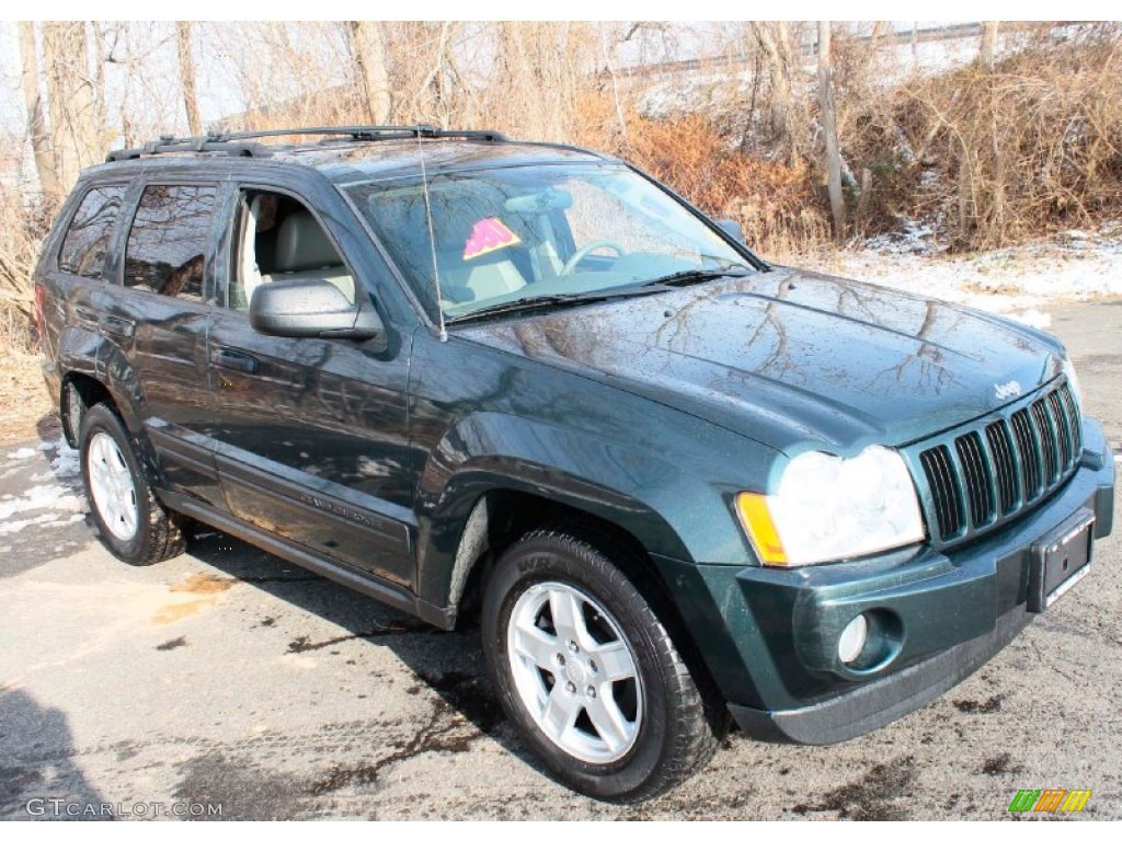 2005 Grand Cherokee Laredo 4x4 - Deep Beryl Green Pearl / Medium Slate Gray photo #3