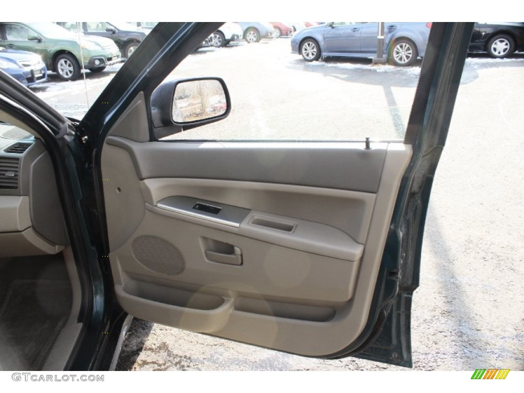 2005 Grand Cherokee Laredo 4x4 - Deep Beryl Green Pearl / Medium Slate Gray photo #17
