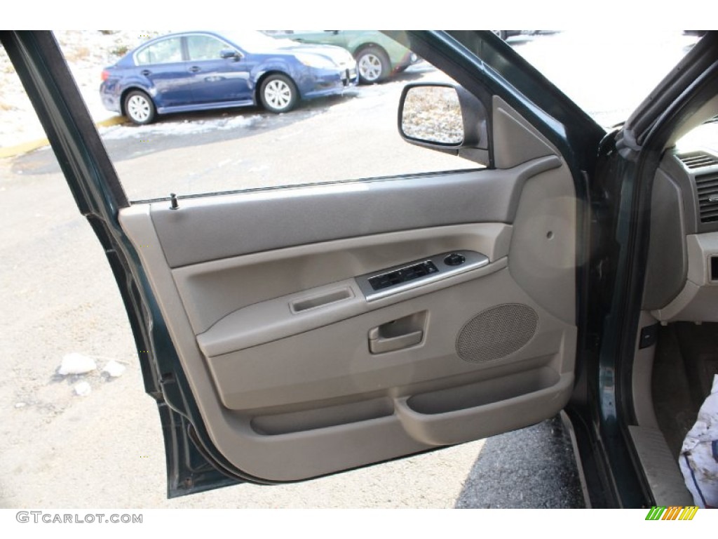 2005 Grand Cherokee Laredo 4x4 - Deep Beryl Green Pearl / Medium Slate Gray photo #19