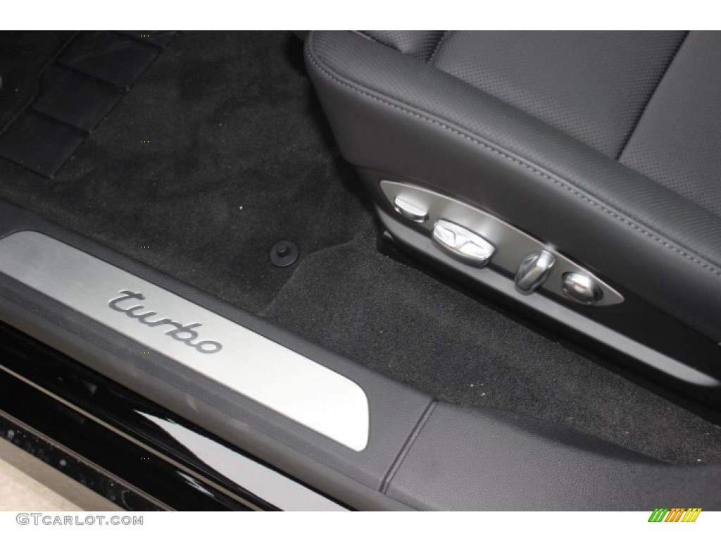 2014 Porsche Panamera Turbo Executive Controls Photo #88757562
