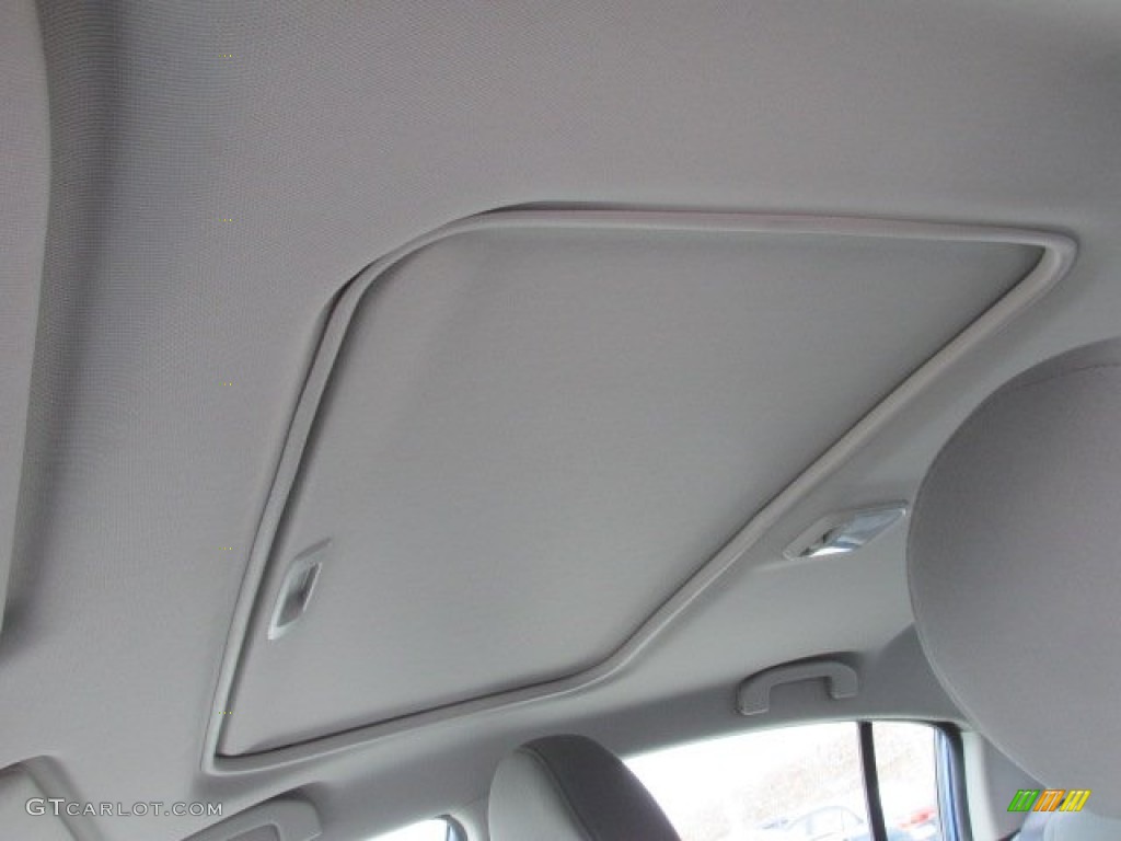 2012 Sentra 2.0 SR Special Edition - Metallic Blue / Charcoal photo #10