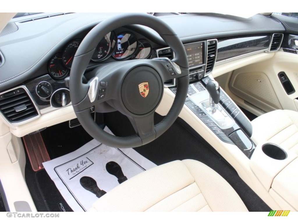 Black/Cream Interior 2014 Porsche Panamera Turbo Photo #88759326