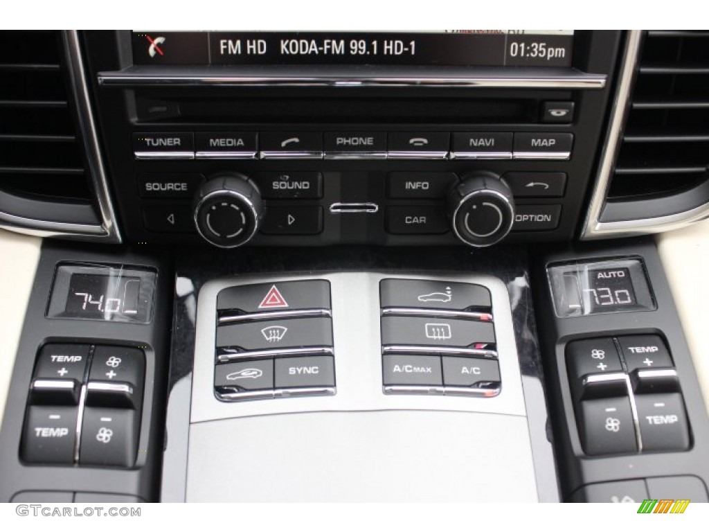 2014 Porsche Panamera Turbo Controls Photo #88759526