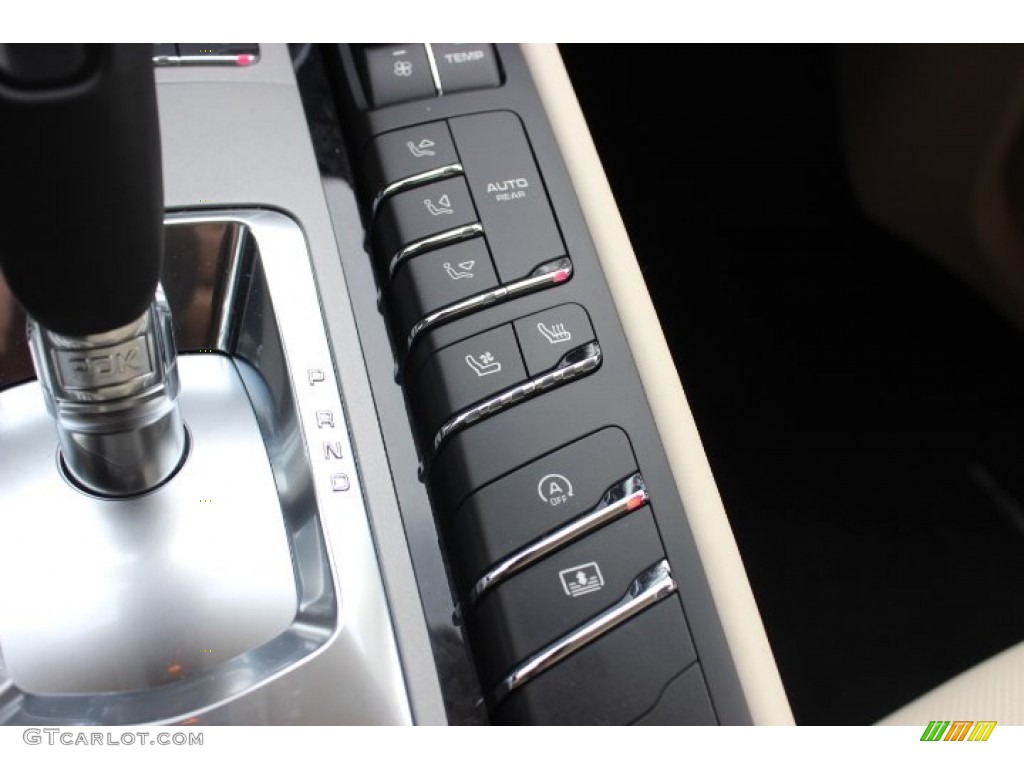 2014 Porsche Panamera Turbo Controls Photo #88759578