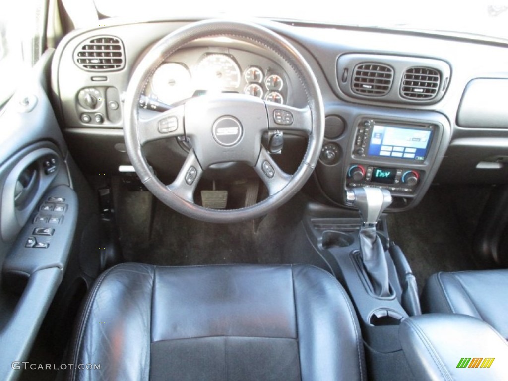 2009 Chevrolet TrailBlazer SS AWD Ebony Dashboard Photo #88760130