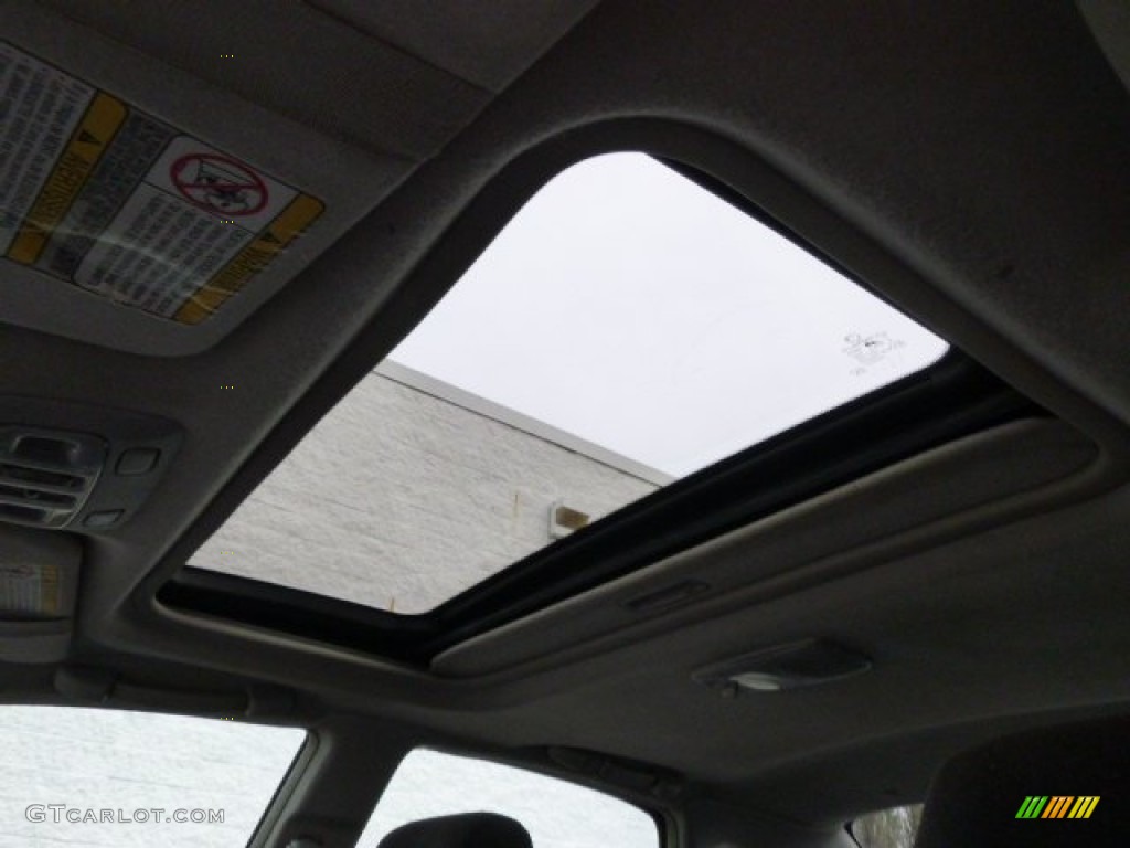 2004 Legacy L Sedan - Silver Stone Metallic / Gray Moquette photo #10
