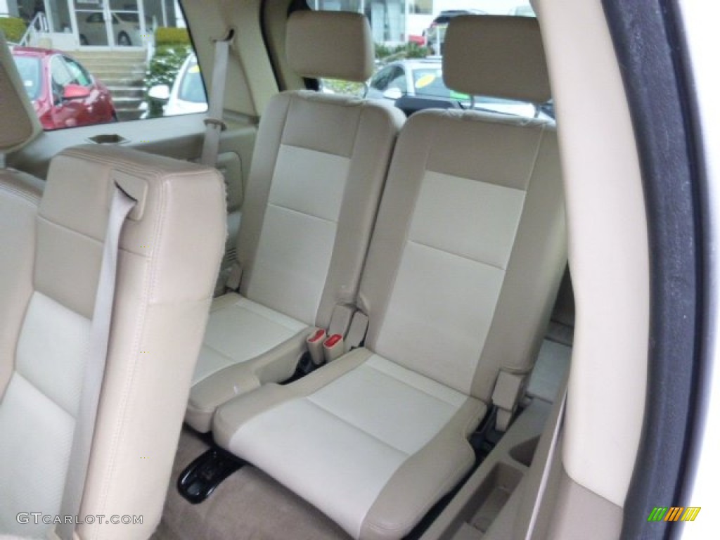 2008 Mountaineer Premier AWD - White Suede / Camel photo #12