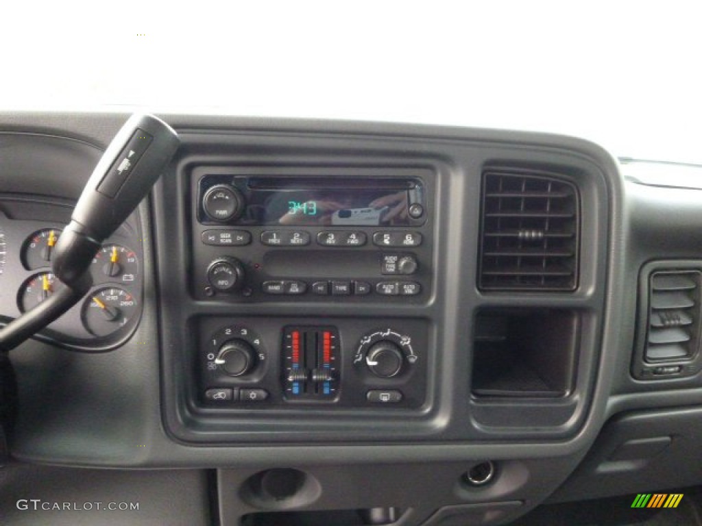 2006 Silverado 1500 LS Regular Cab 4x4 - Silver Birch Metallic / Dark Charcoal photo #16