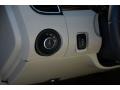 2012 White Suede Ford Taurus SEL  photo #22