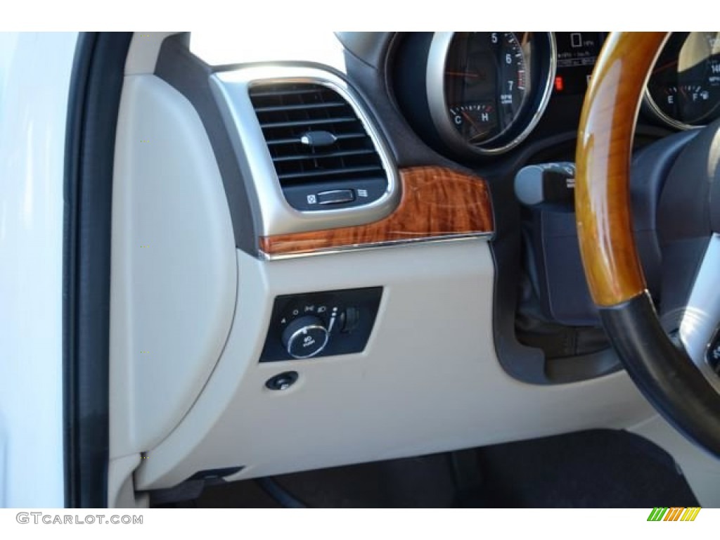 2011 Grand Cherokee Overland 4x4 - Stone White / Dark Frost Beige/Light Frost Beige photo #22