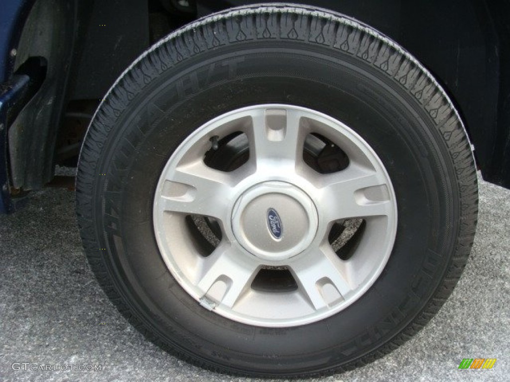 2004 Ford Explorer Sport Trac XLT Wheel Photos