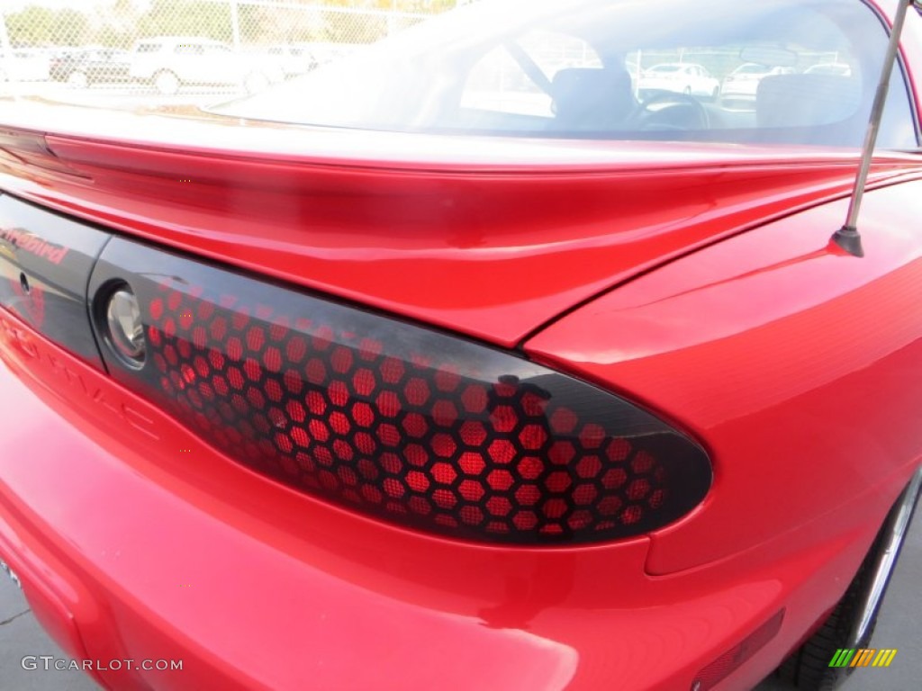 2002 Firebird Coupe - Bright Red / Ebony Black photo #15