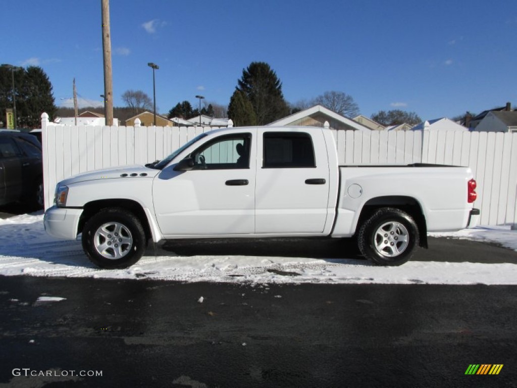 2007 Dakota SLT Quad Cab 4x4 - Bright White / Medium Slate Gray photo #2