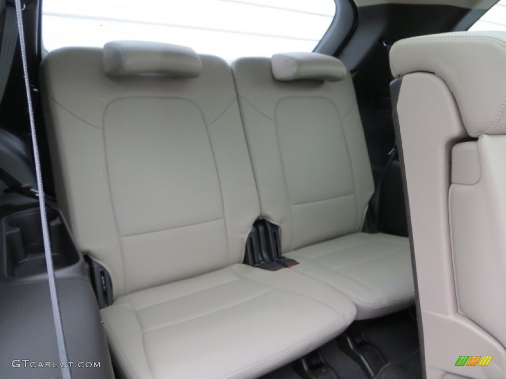 2014 Hyundai Santa Fe GLS Rear Seat Photo #88772840