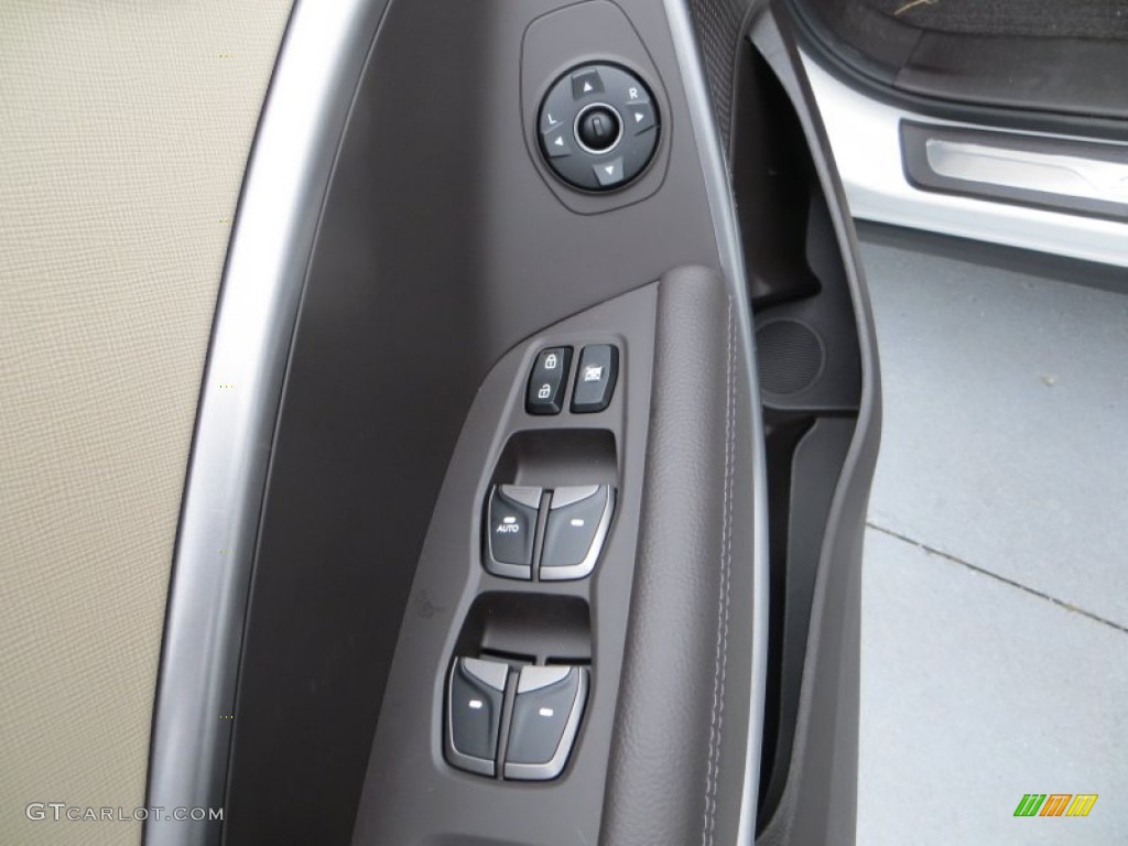 2014 Hyundai Santa Fe GLS Controls Photo #88772987