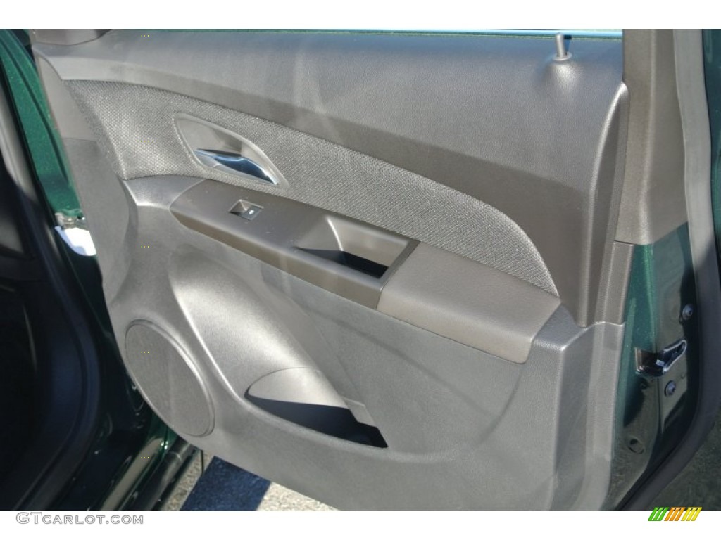 2014 Cruze LT - Rainforest Green Metallic / Jet Black photo #18