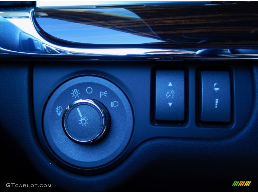 2011 MKS FWD - Sterling Gray Metallic / Charcoal Black photo #25