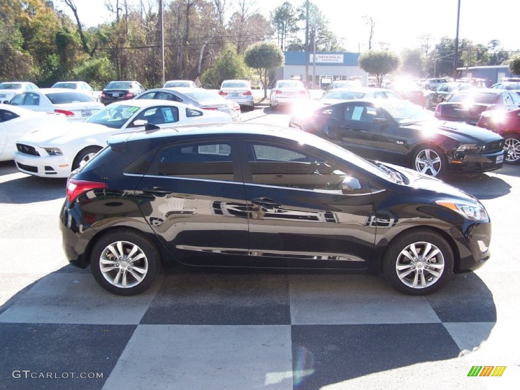 2013 Elantra GT - Black / Black photo #3