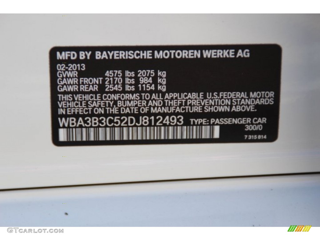 2013 3 Series 328i xDrive Sedan - Alpine White / Black photo #33