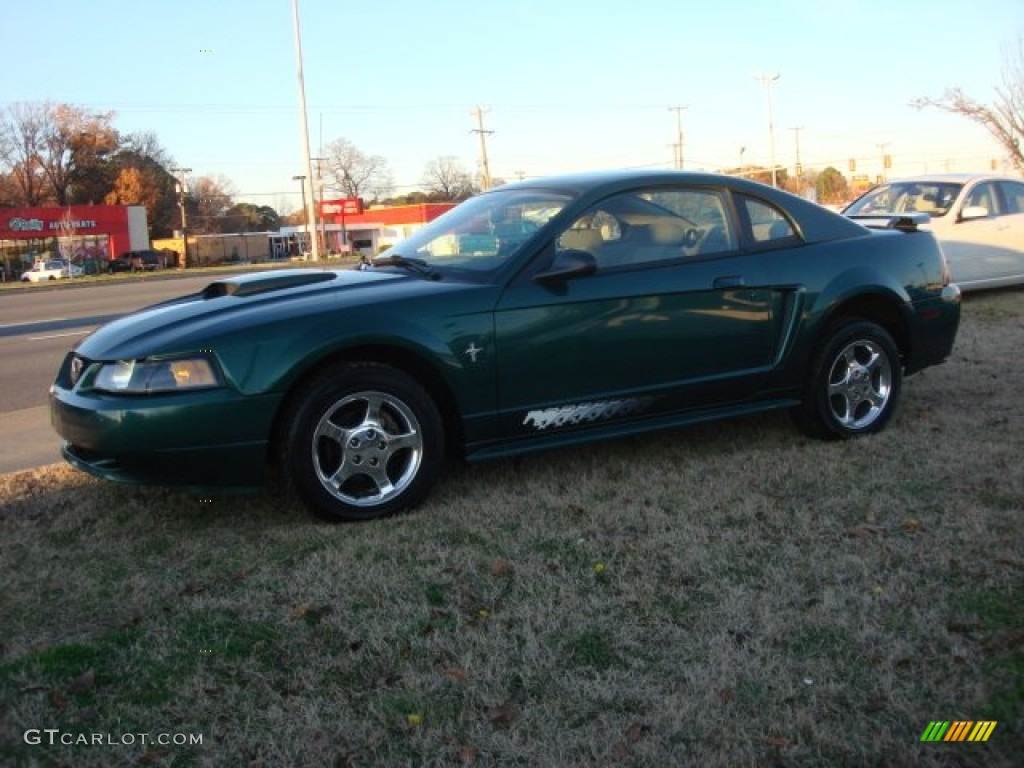 2003 Mustang V6 Coupe - Tropic Green Metallic / Medium Parchment photo #6