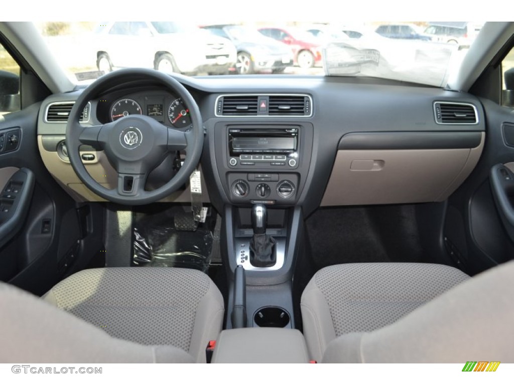 2014 Jetta S Sedan - Moonrock Silver Metallic / Titan Black photo #5