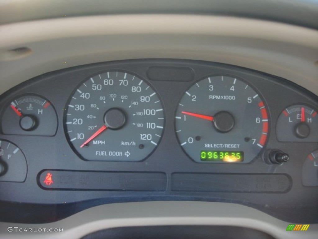 2003 Ford Mustang V6 Coupe Gauges Photo #88779596