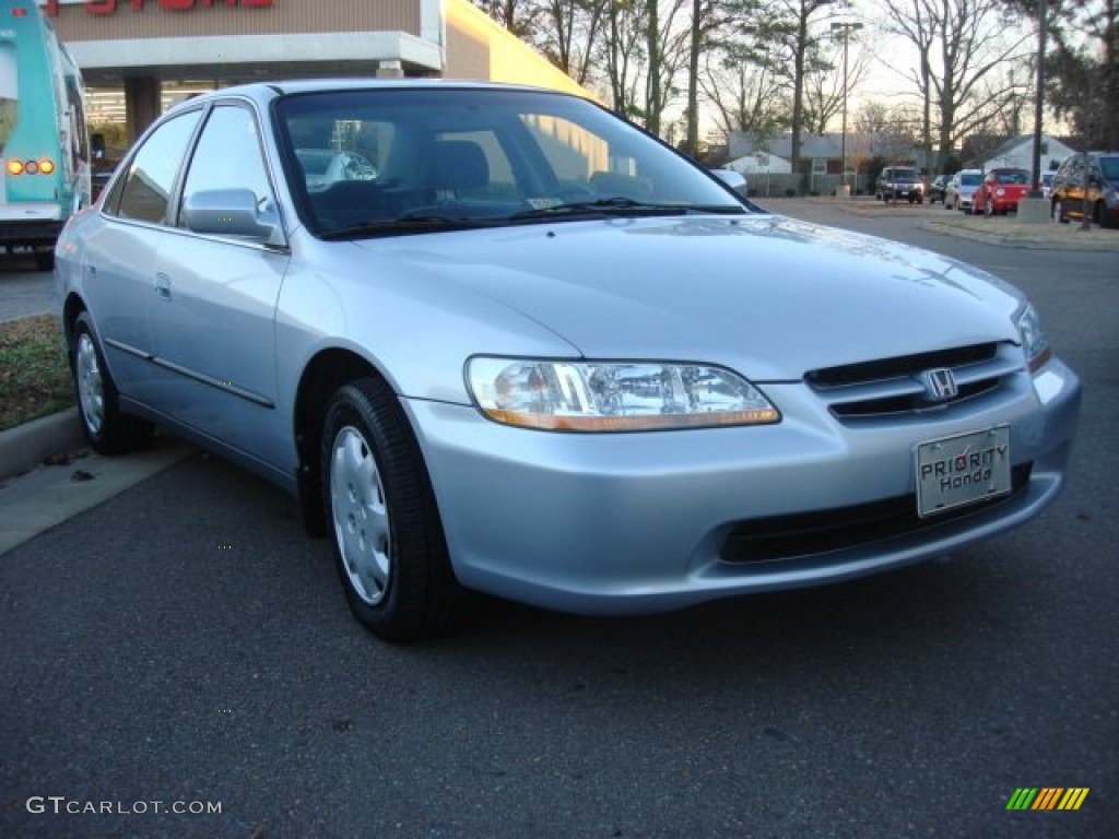 Regent Silver Pearl Honda Accord