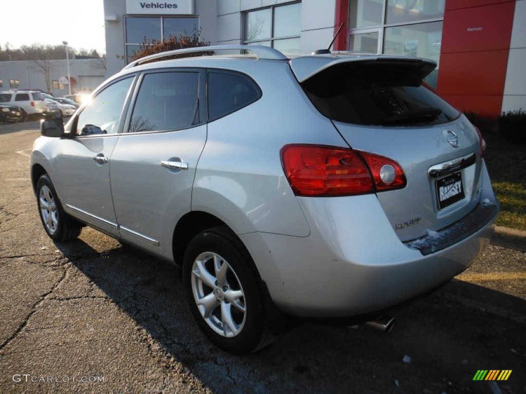 2011 Rogue SV AWD - Silver Ice Metallic / Black photo #4