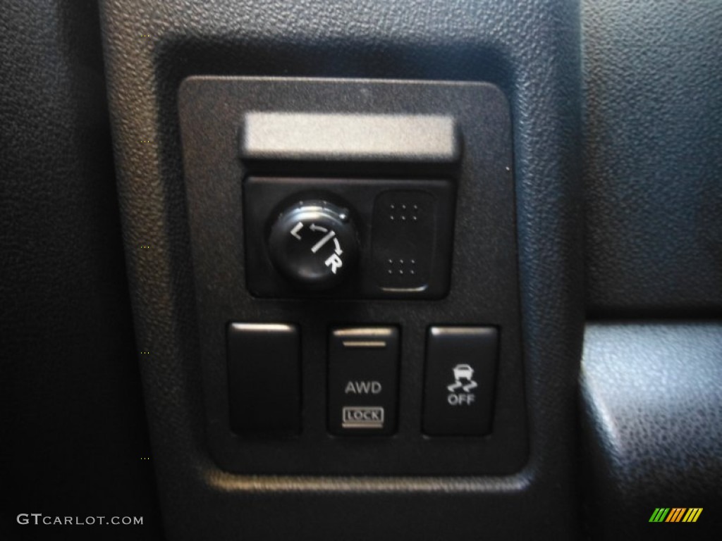 2011 Rogue SV AWD - Silver Ice Metallic / Black photo #19