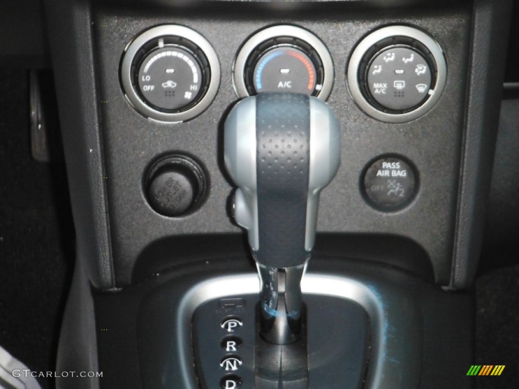 2011 Rogue SV AWD - Silver Ice Metallic / Black photo #25