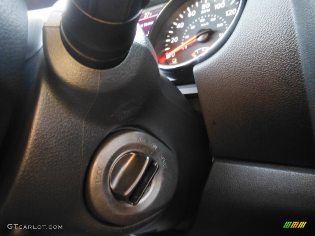 2011 Rogue SV AWD - Silver Ice Metallic / Black photo #26