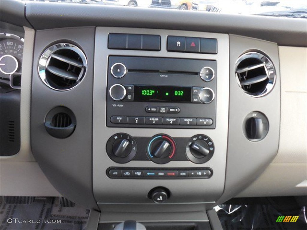 2011 Ford Expedition XL Controls Photos