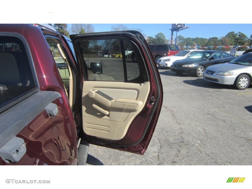 2007 Explorer Sport Trac Limited - Dark Cherry Metallic / Camel photo #15