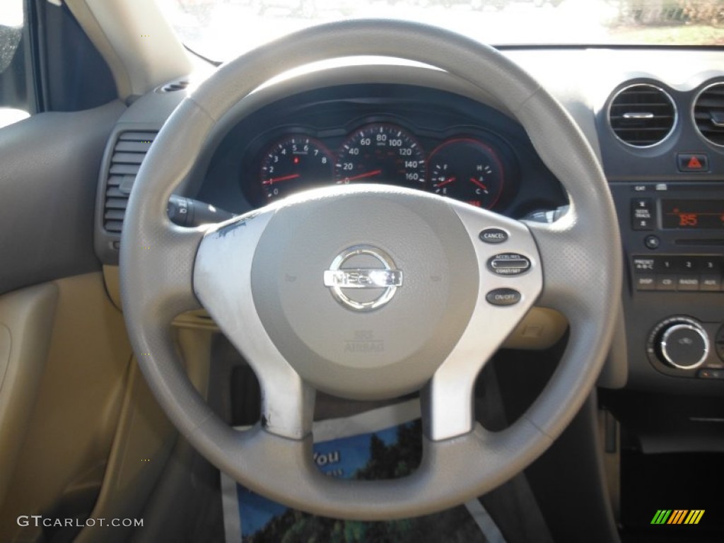 2009 Altima 2.5 S - Winter Frost Pearl / Blond photo #21